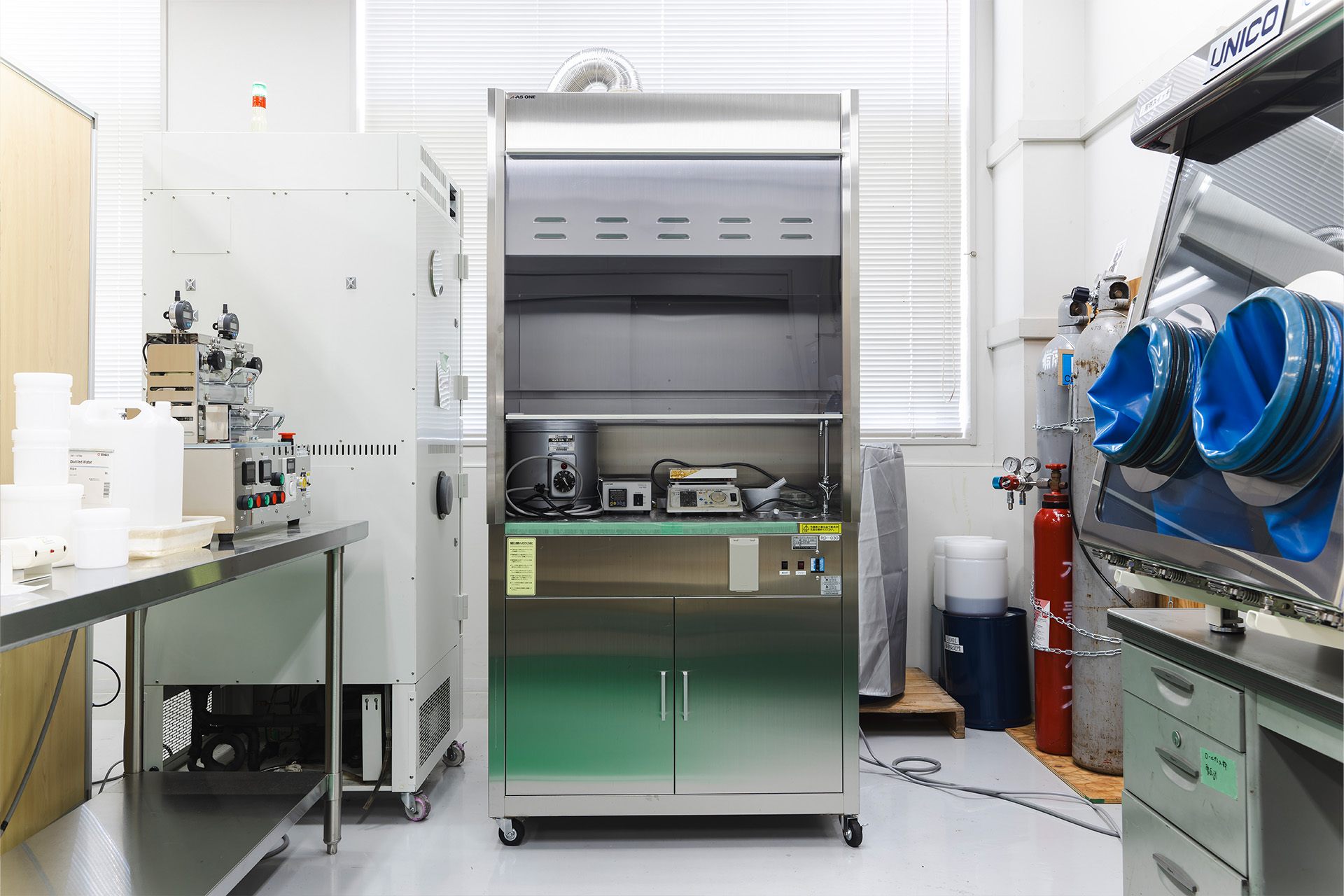 Secondary Battery Workstation (Clean Bench)